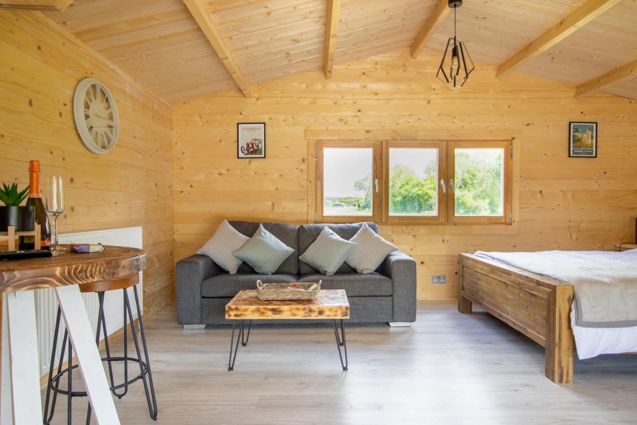 Choller Lake Lodges - Primrose Cabin With Private Hot Tub Αρουντέλ Εξωτερικό φωτογραφία